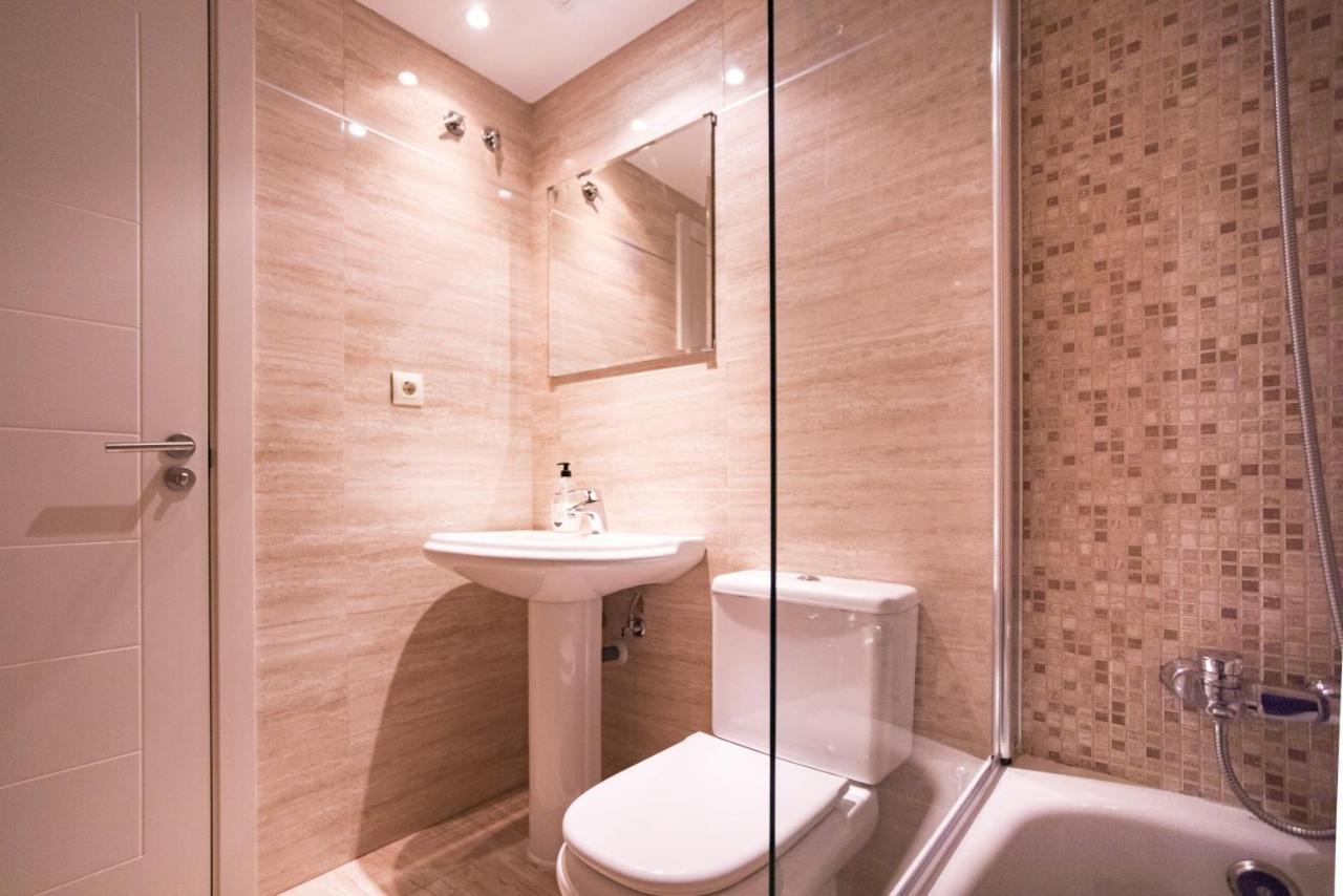 Livemalaga Ventura&Parking Apartment Bagian luar foto